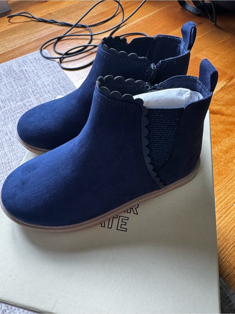 Tucker + Tate Navy Scallop-Trim Chelsea Boots